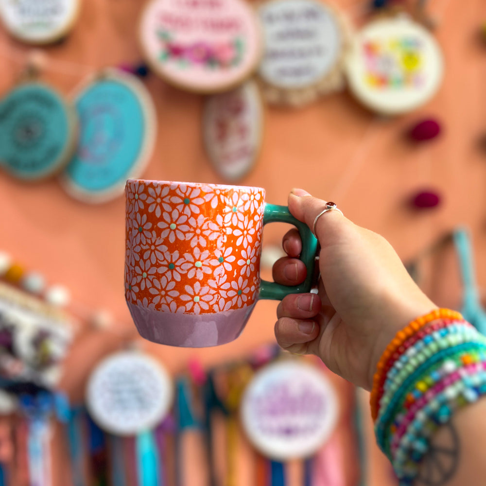 Retro floral mug - Alana