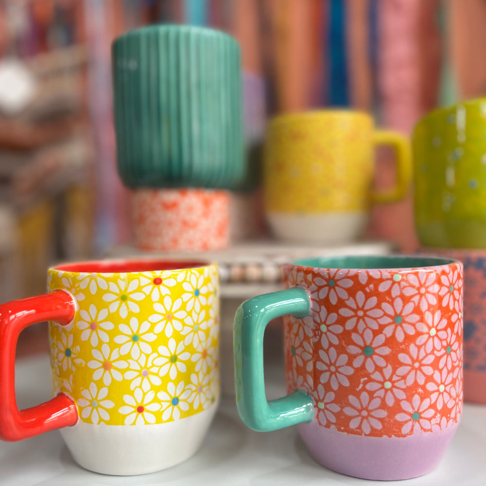 
                      
                        Retro floral mug - Angie
                      
                    